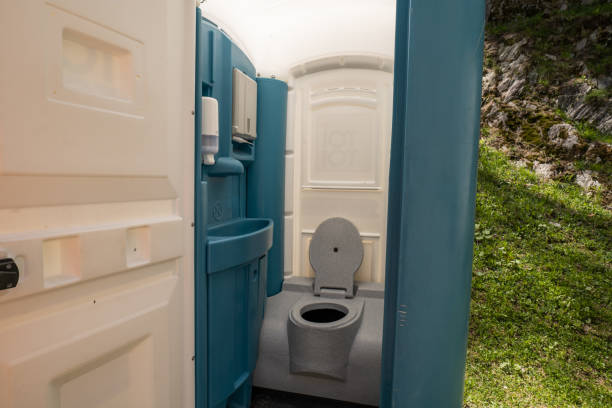 Affordable portable toilet rental in Pantego, TX
